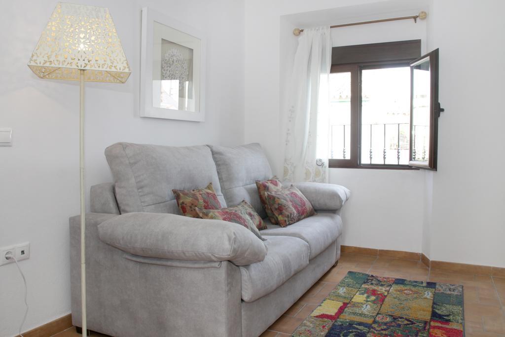 Apartamentos San Fernando 76 Kordoba Bagian luar foto
