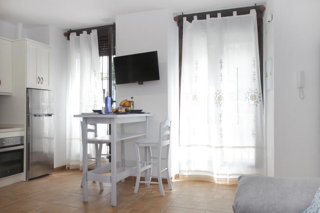 Apartamentos San Fernando 76 Kordoba Bagian luar foto